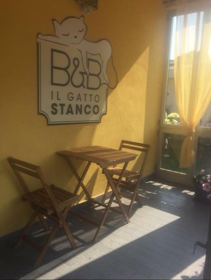 Il Gatto Stanco B&B Арона Экстерьер фото