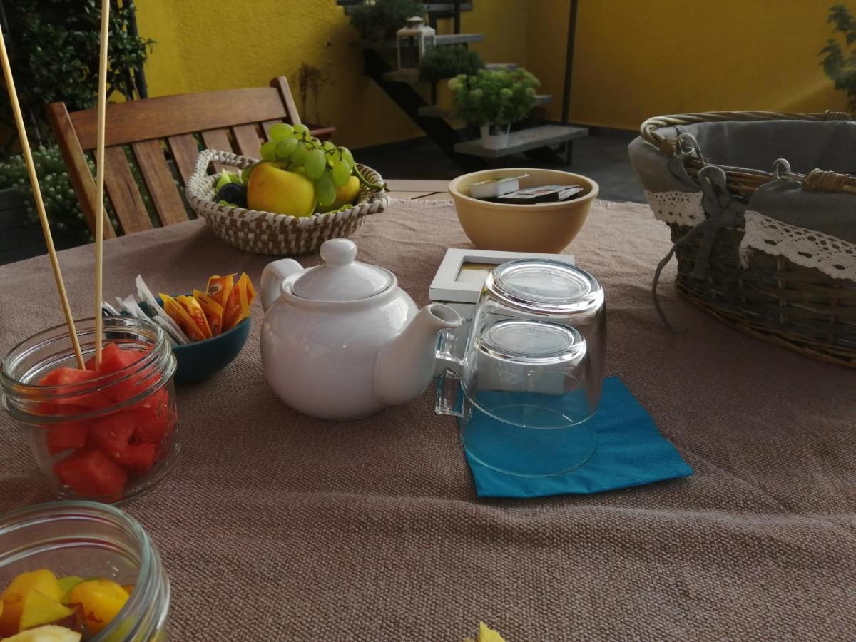 Il Gatto Stanco B&B Арона Экстерьер фото